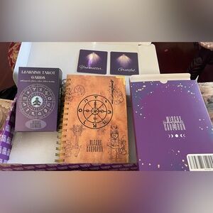 Brand new tarots card with a brand new journal I brought it I don’t like it…